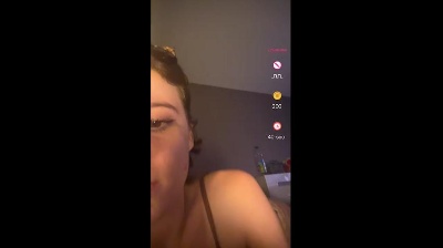 Petite_moi webcam model stream image