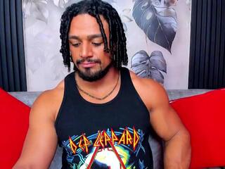 Mike Esteves webcam model stream image