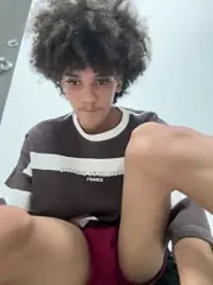 Max_Rain webcam model stream image