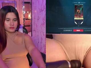 sarahillgames webcam model stream image