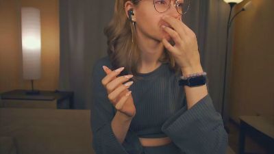 MertieAlie webcam model stream image