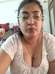 LAVERNIYA_ webcam model stream image