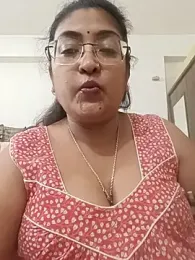 LAVERNIYA_ webcam model stream image