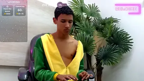 Brown_Sliim webcam model stream image