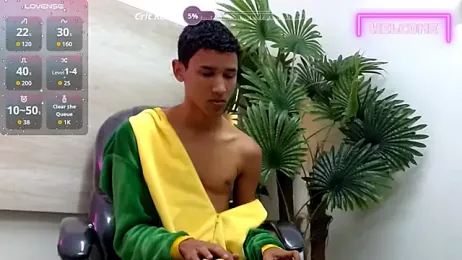 Brown_Sliim webcam model stream image