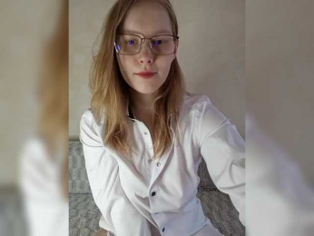Yumi-Yumi webcam model stream image