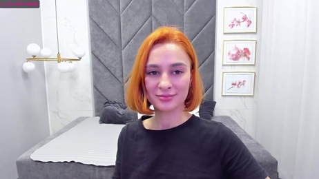 EllaFresh webcam model stream image