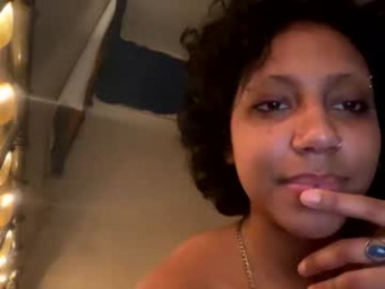 sapphire_honest webcam model stream image
