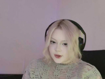 SleepyHeadCat webcam model stream image