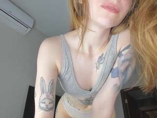 malenagold webcam model stream image