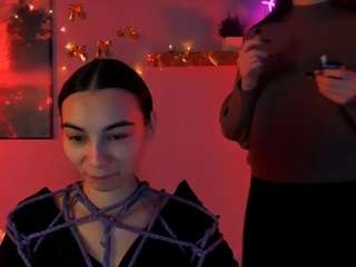 kira-light1 webcam model stream image