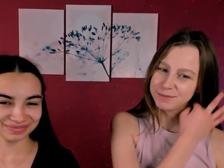 kira-light1 webcam model stream image