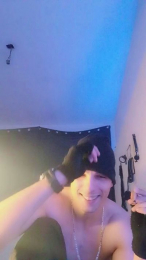 Zyonprive webcam model stream image