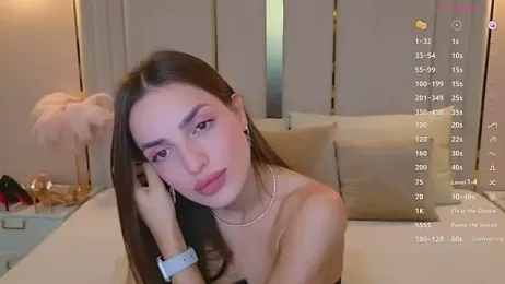 BellaHalles webcam model stream image