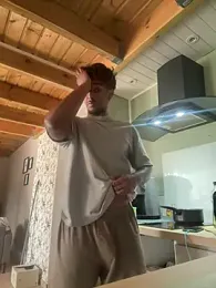 Axel_black10 webcam stripchat model stream image