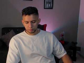 ronnie-miller1 webcam camsoda model stream image