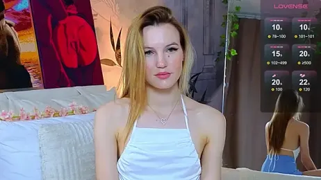 YungTessa webcam stripchat model stream image