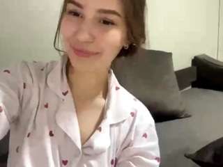 pearlyzurawski webcam model stream image