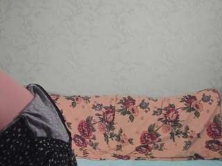 slyfoxtales webcam model stream image