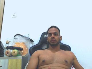 Amaranta Johns webcam model stream image