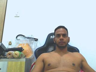 Amaranta Johns webcam model stream image