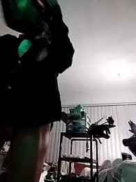 gurlnips webcam model stream image