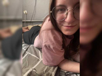sweet-kiss22 webcam model stream image