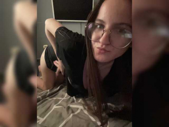 sweet-kiss22 webcam model stream image
