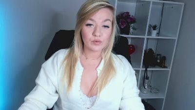 SweetLaura20 webcam model stream image