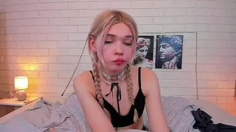 Blondy_Fina webcam stripchat model stream image