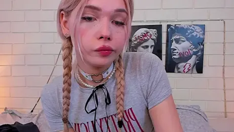 Blondy_Fina webcam model stream image