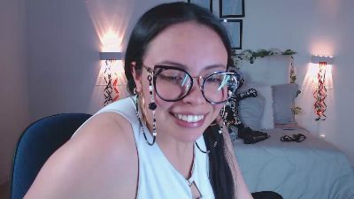 Megan_05_ webcam model stream image