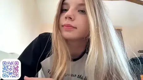 FruityXo webcam stripchat model stream image