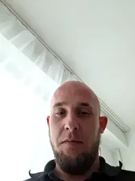 Fury22_ webcam model stream image