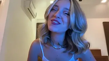 SirenaBelle webcam model stream image