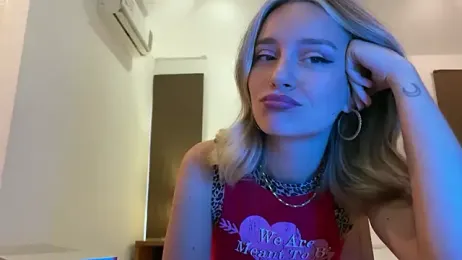 SirenaBelle webcam model stream image
