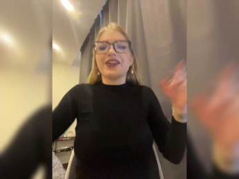 Miataa webcam model stream image
