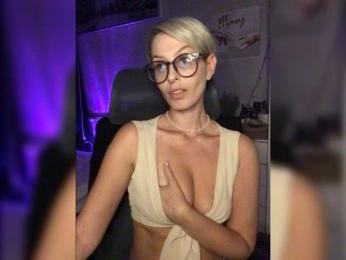 OhMyKosh webcam bongacams model stream image