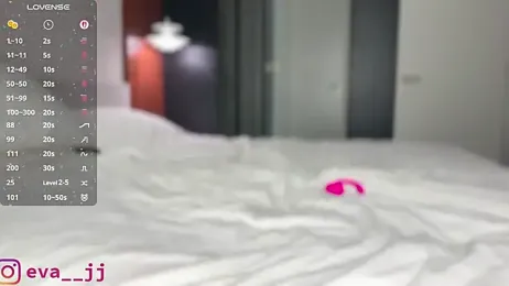 Eva_JJ webcam model stream image