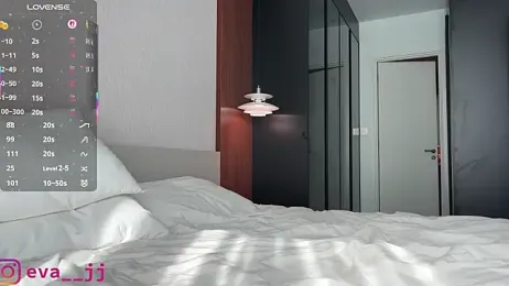 Eva_JJ webcam model stream image