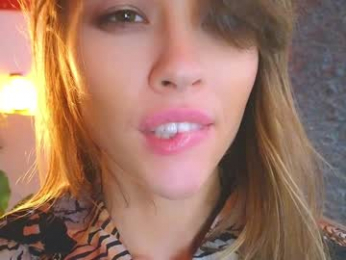 _demi_dee_ webcam model stream image