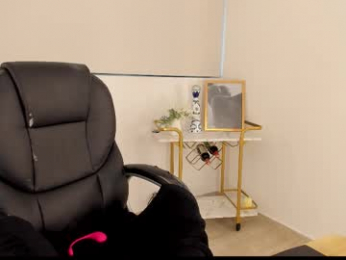 kendra_bennz_ webcam model stream image