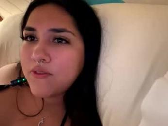 nikkinotnicki00 webcam chaturbate model stream image