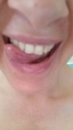 Milfona77 webcam model stream image