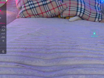 Karoleva_milf webcam model stream image