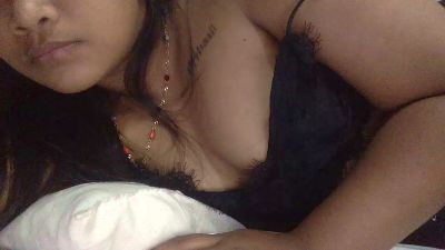 MonaSilver webcam model stream image