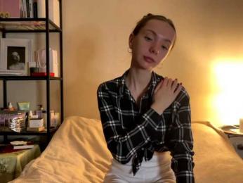 AdrianaScott webcam preview