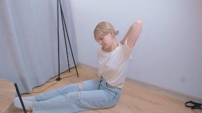 LoreBurg webcam model stream image