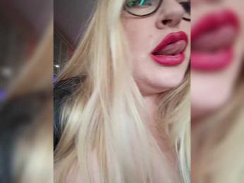 Pretty_NYUSHA webcam bongacams model stream image