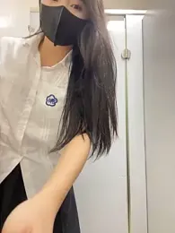 xiao-Lin webcam stripchat model stream image